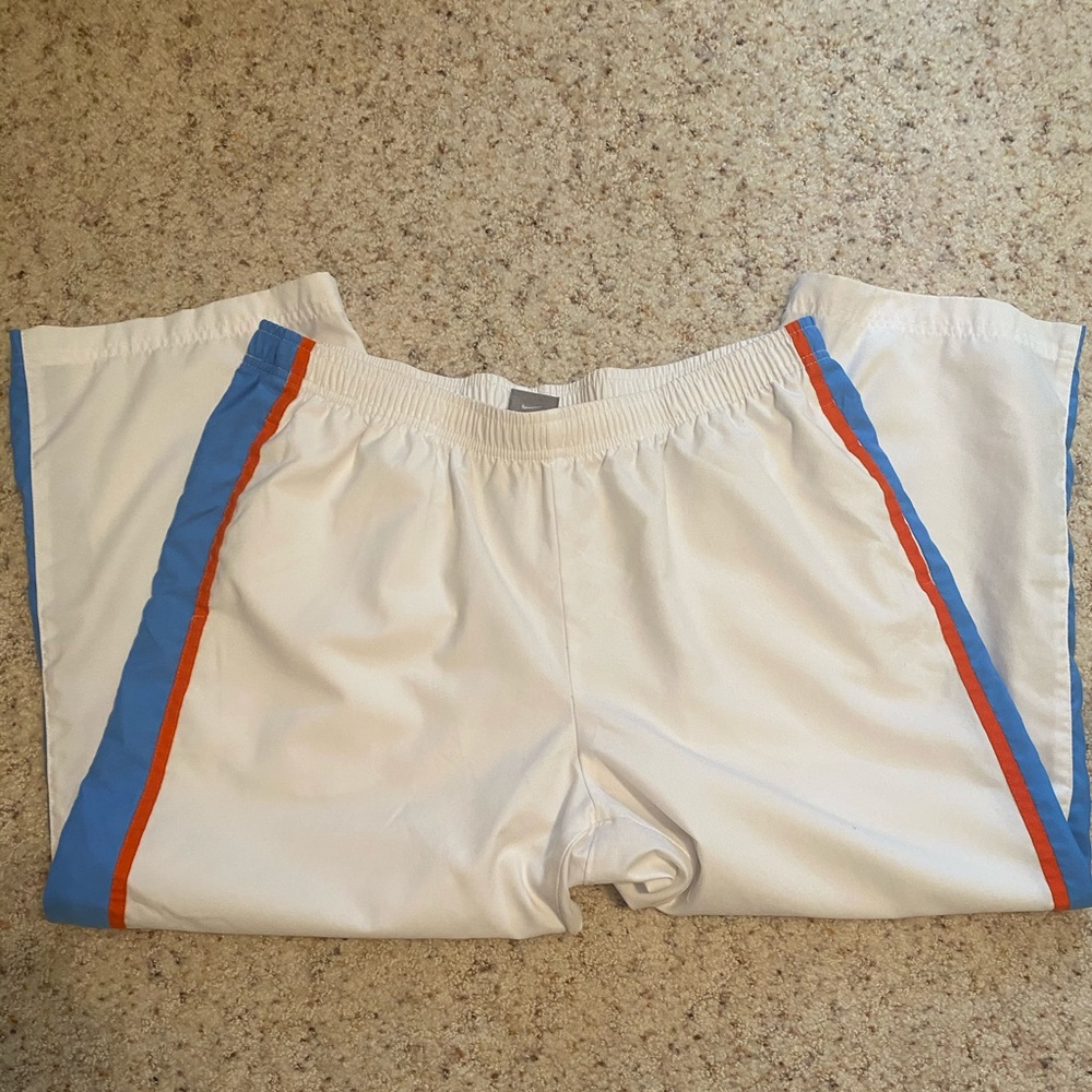 Nike Capris - Picture 3 of 5